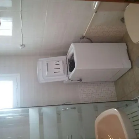 La Caleta Sleeps 6 Wifi וילה *