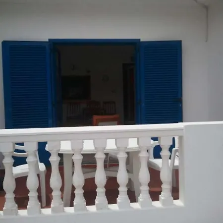 La Caleta Sleeps 6 Wifi Famara