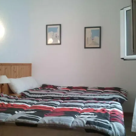 La Caleta Sleeps 6 Wifi וילה פאמארה