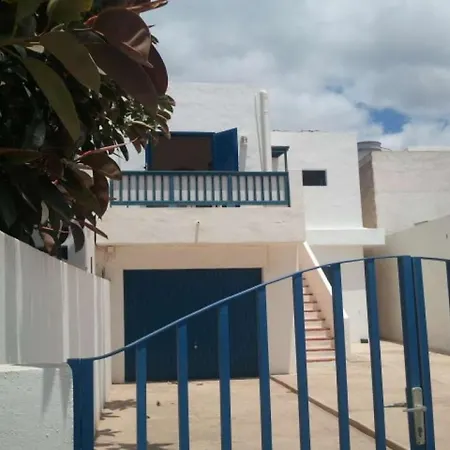 Willa La Caleta Sleeps 6 Wifi Famara